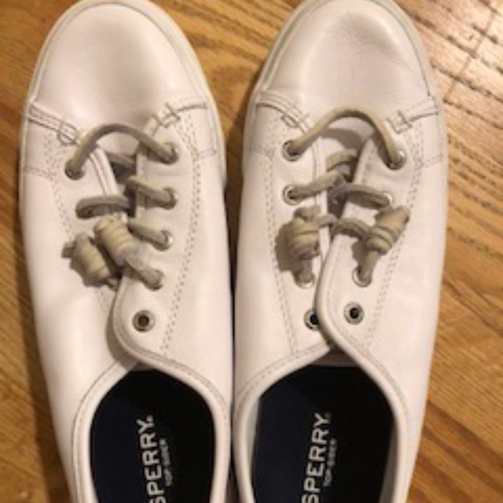 Sperry Seacoast Leather Sneaker